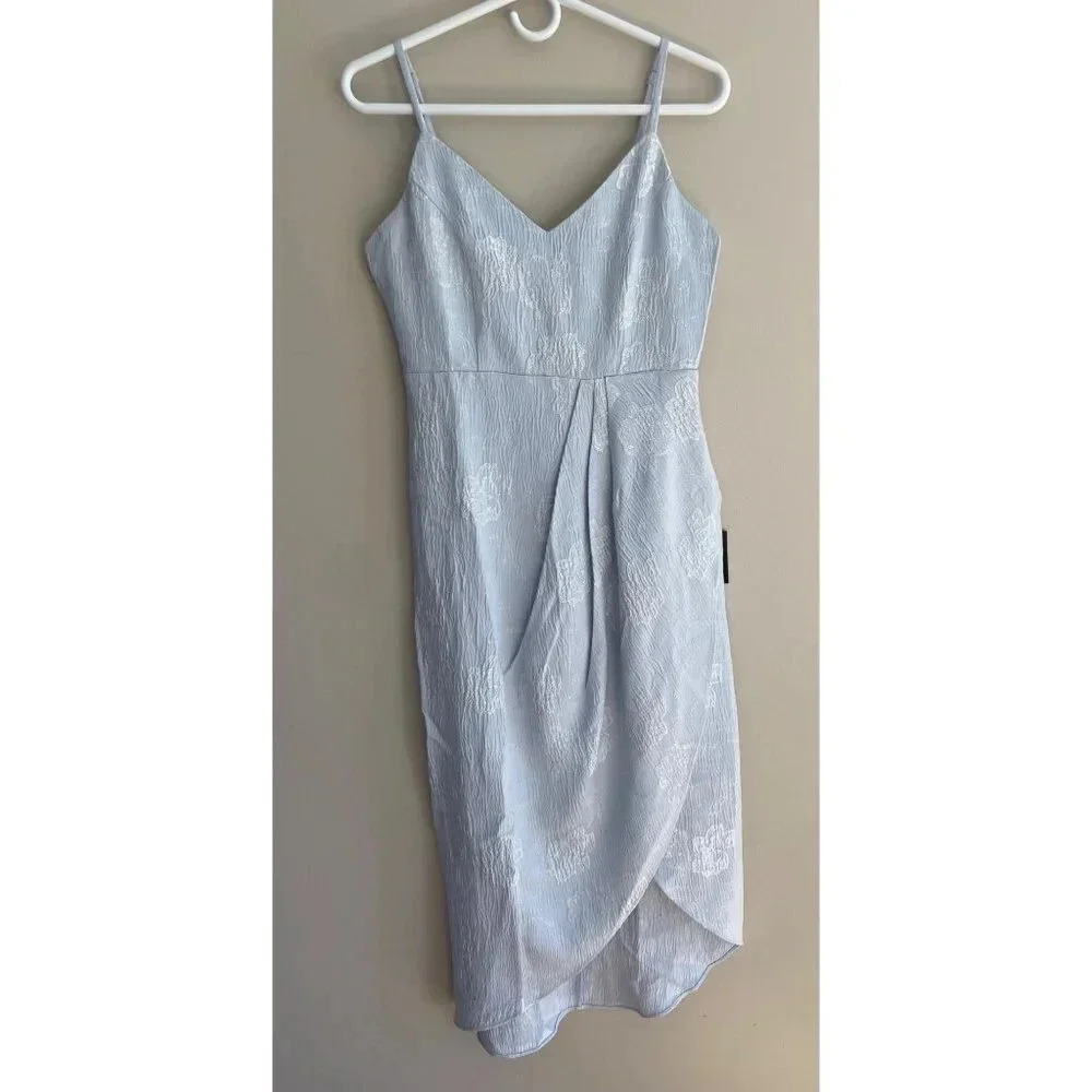 Lulu's Truly Exquisite Light Blue Jacquard Tulip Midi Dress Size Medium NWT - Picture 3 of 13
